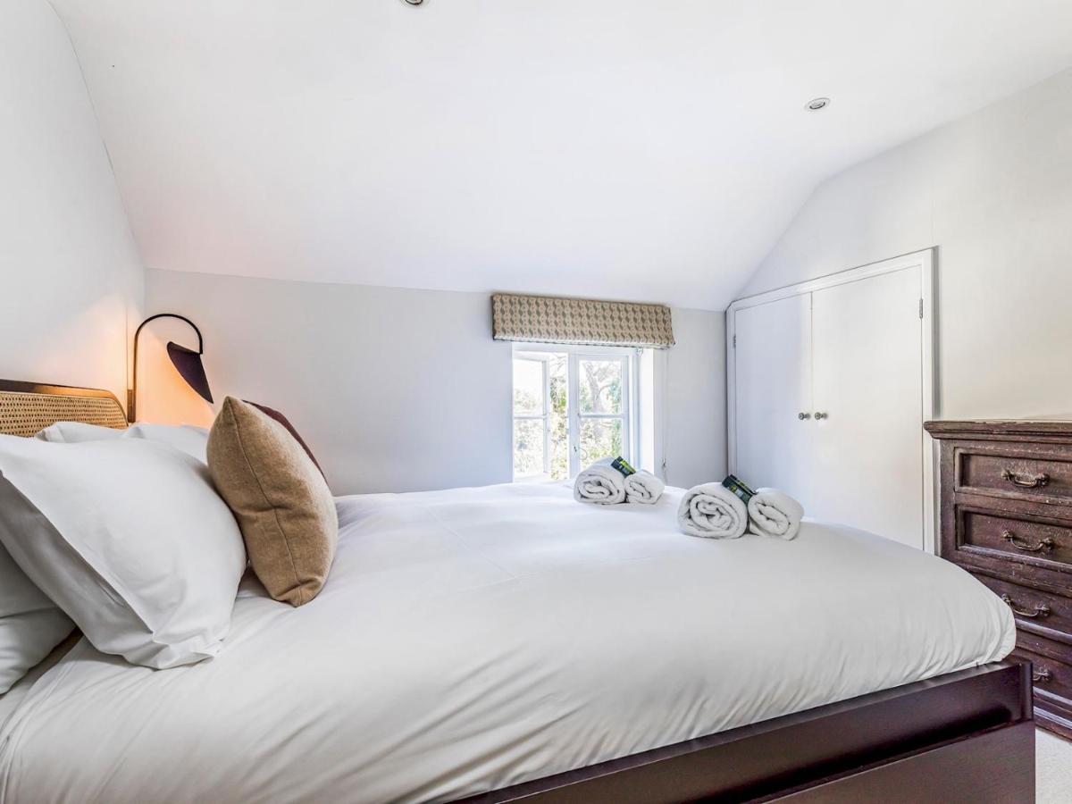 Pass The Keys Charming Downland Cottage チチェスター エクステリア 写真